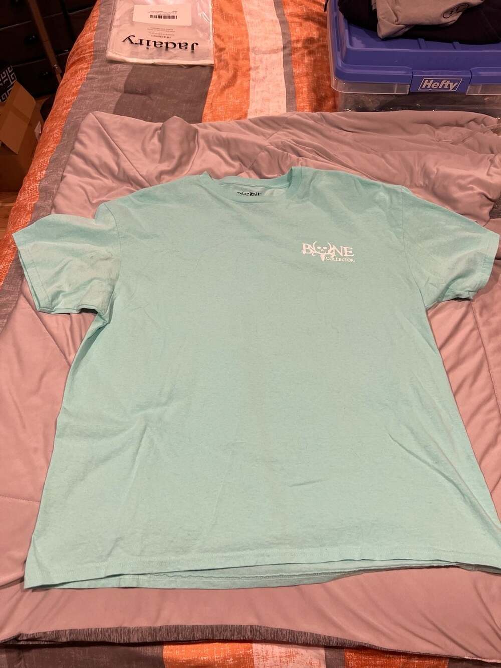 Bone Collector Fishing Short Sleeve Mint Graphic T-Shirt XL